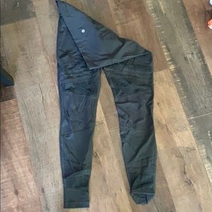 High waisted lululemon wunder under leggings